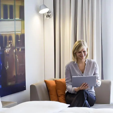 Hotel Novotel Centre 4*