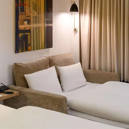 Novotel Centre Hotel