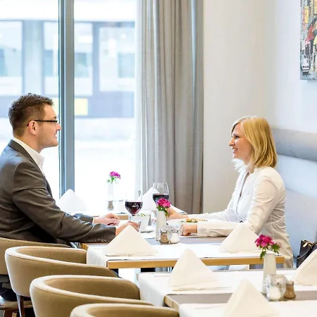 Hotel Novotel Centre 4*