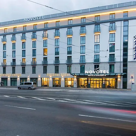 Novotel Centre Hotell 4*