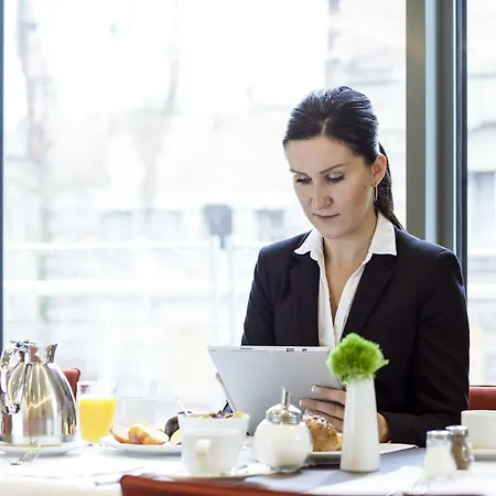 Novotel Centre Hotel