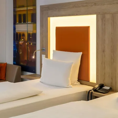 Novotel Centre فندق 4*